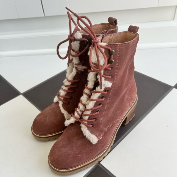 Anthropologie Seychelles muted pink Sherpa boots - never worn NEW - Picture 6 of 9